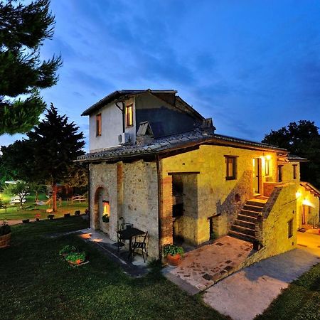 Girasole - Agriturismo Fogliani Giano dellʼUmbria Eksteriør bilde